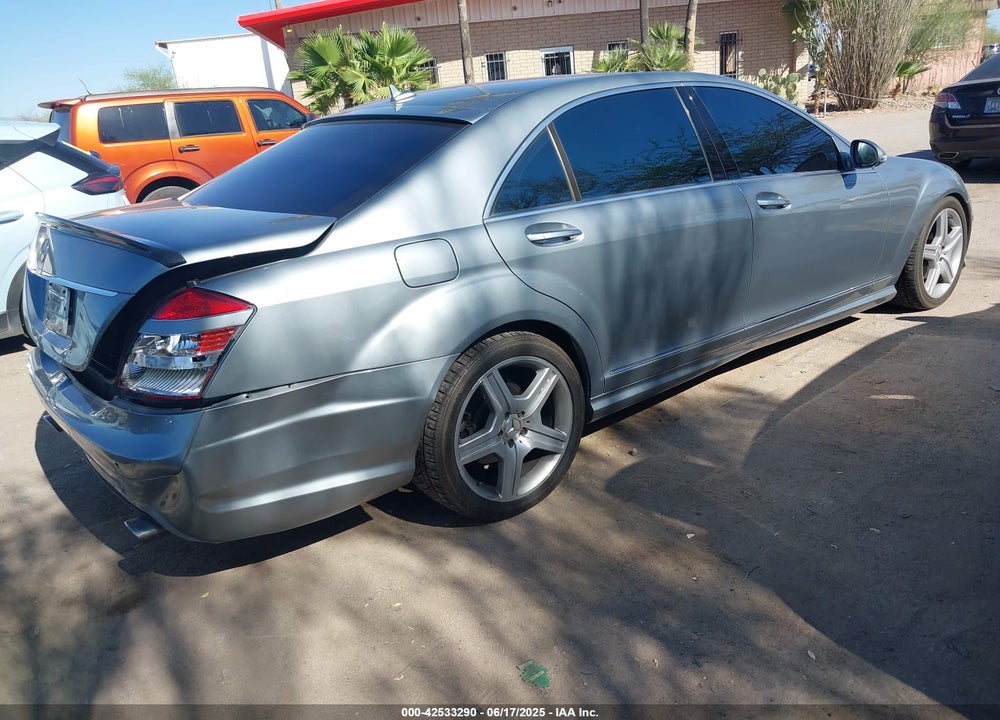 2009 MERCEDES-BENZ S 550 VIN: WDDNG86X19A262014
