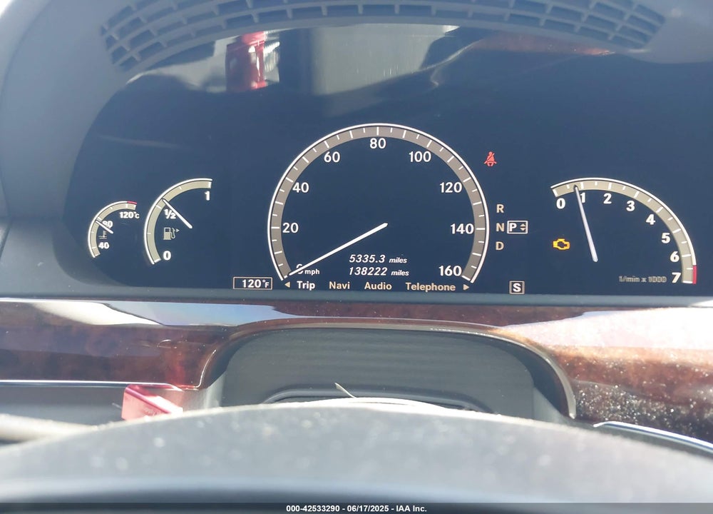 2009 MERCEDES-BENZ S 550 VIN: WDDNG86X19A262014