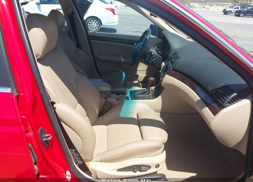 2002 BMW 330XI VIN: WBAEW53472PG17017