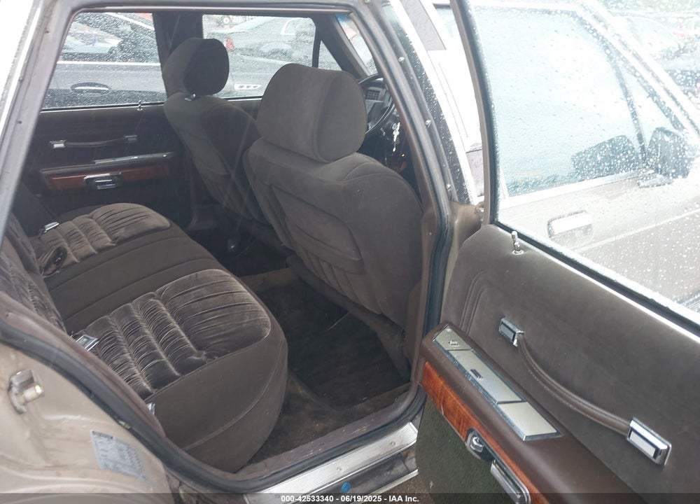1988 MERCURY GRAND MARQUIS LS VIN: 2MEBM75F1JX642134