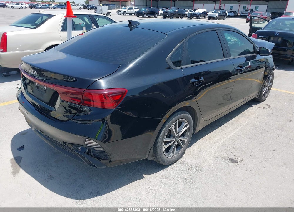 2022 KIA FORTE VIN: 3KPF24AD9NE424773