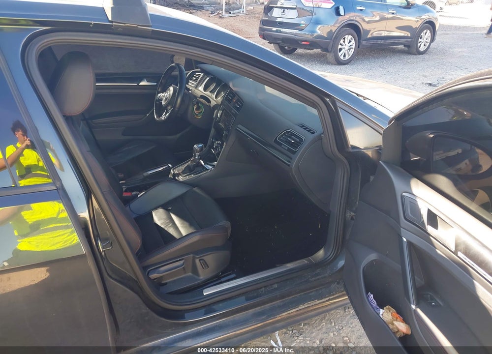 2015 VOLKSWAGEN GOLF VIN: 3VW4T7AU8FM062736