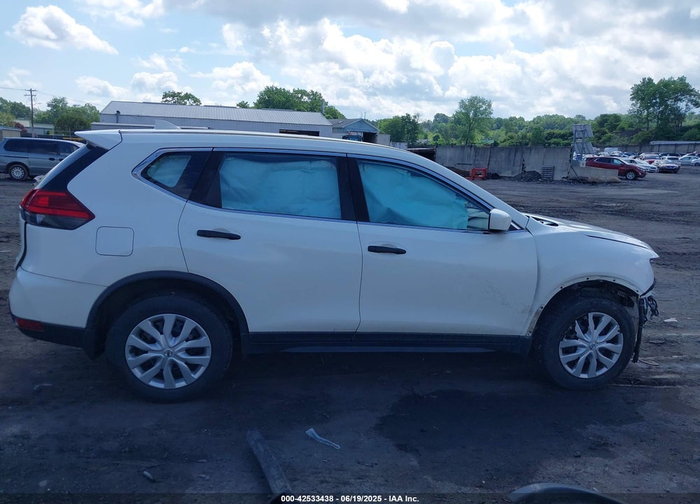 2017 NISSAN ROGUE VIN: JN8AT2MV7HW014827