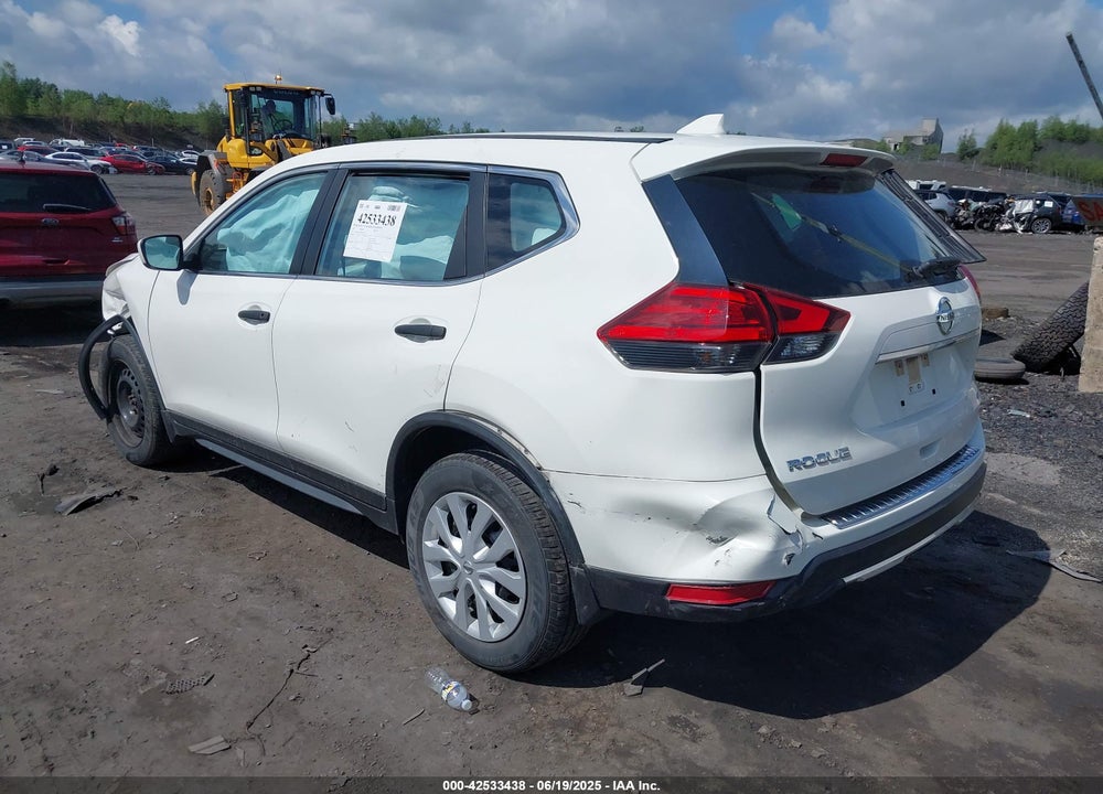 2017 NISSAN ROGUE VIN: JN8AT2MV7HW014827