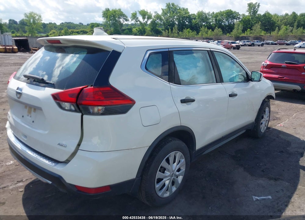 2017 NISSAN ROGUE VIN: JN8AT2MV7HW014827