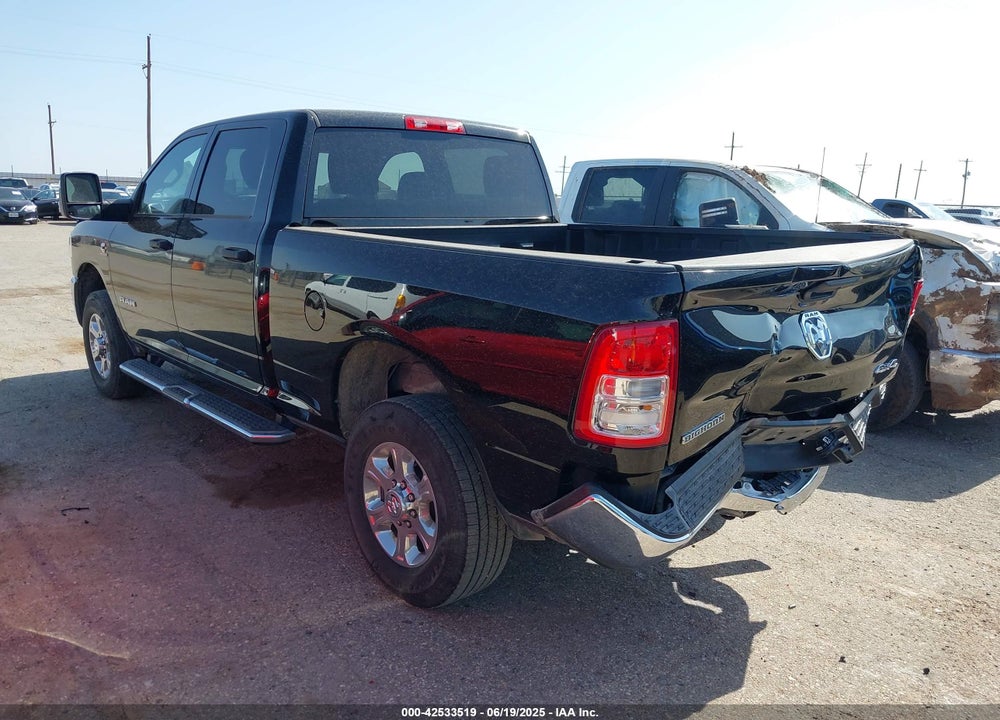 2024 RAM 2500 BIG HORN 4X4 6'4 BOX VIN: 3C6UR5DL0RG266384