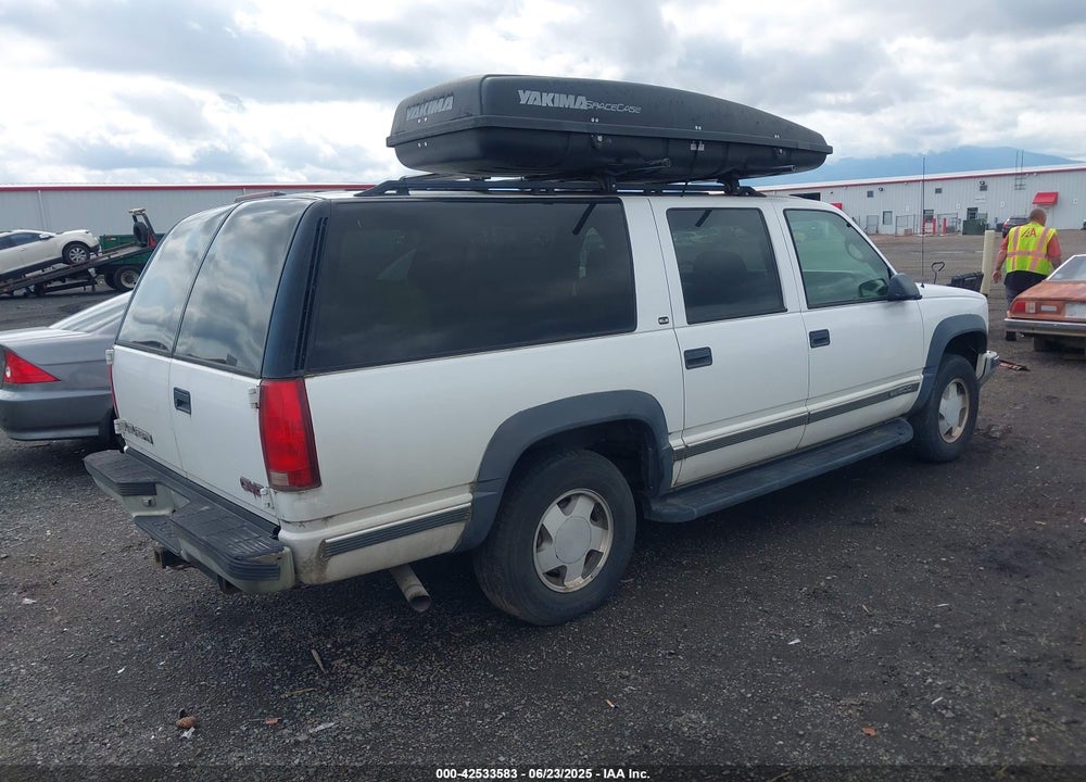 1999 GMC SUBURBAN 1500 SLT CMI VIN: 3GKFK16R2XG521294