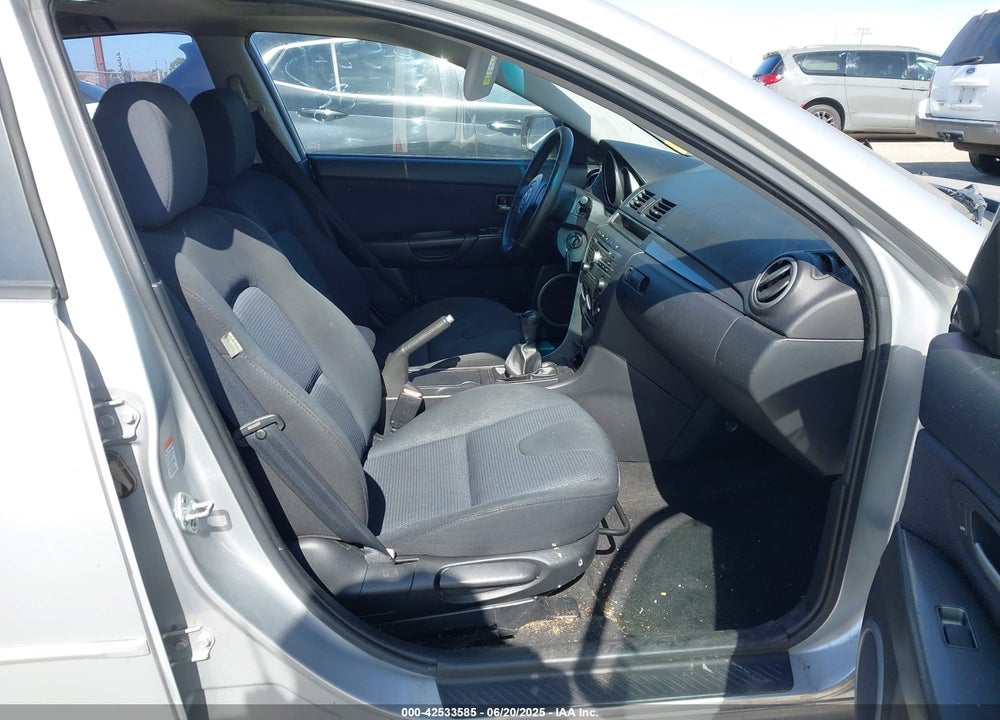 2007 MAZDA 3 S TOURING VIN: JM1BK343371687505
