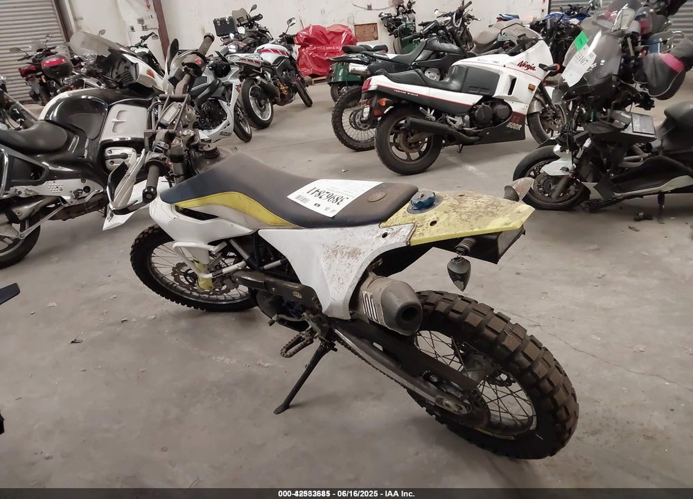 2023 HUSQVARNA 701 ENDURO VIN: VBKUEV405PM744169