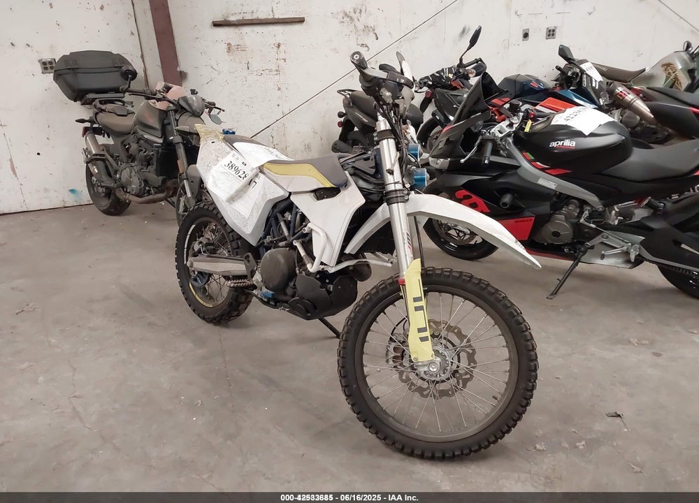 2023 HUSQVARNA 701 ENDURO VIN: VBKUEV405PM744169
