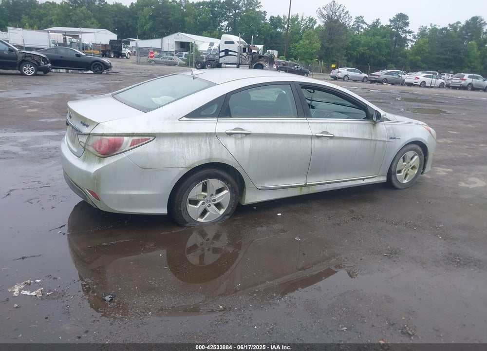 2012 HYUNDAI SONATA HYBRID VIN: KMHEC4A41CA020399