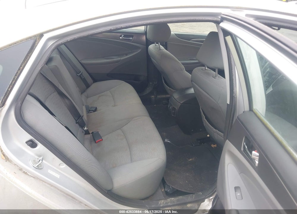 2012 HYUNDAI SONATA HYBRID VIN: KMHEC4A41CA020399