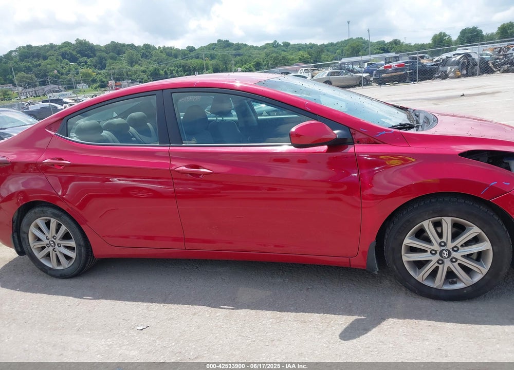 2016 HYUNDAI ELANTRA VIN: KMHDH4AE0GU519821