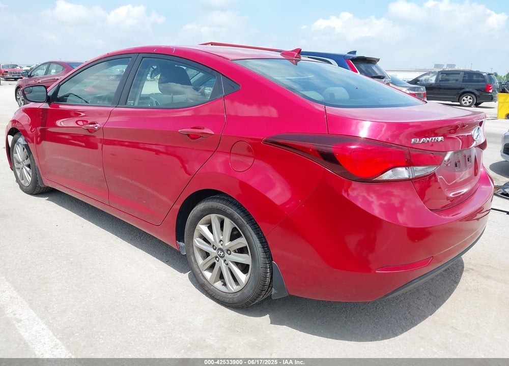 2016 HYUNDAI ELANTRA VIN: KMHDH4AE0GU519821