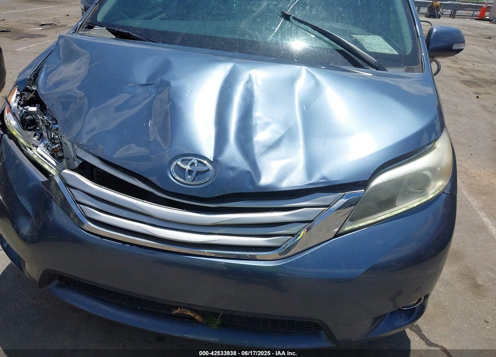 2015 TOYOTA SIENNA VIN: 5TDYK3DCXFS637048
