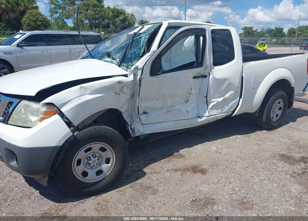 2015 NISSAN FRONTIER VIN: 1N6BD0CT1FN729393