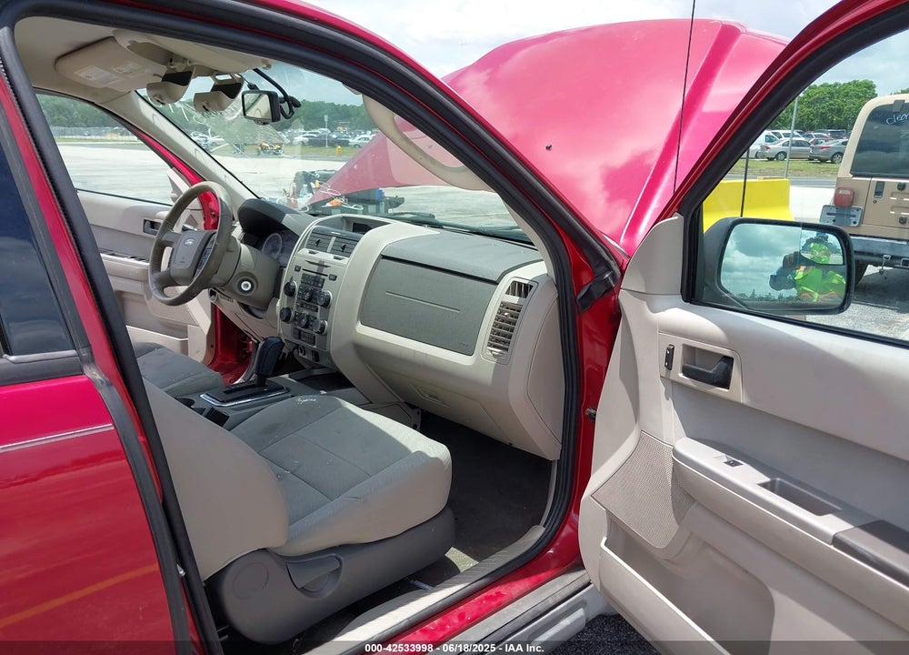 2010 FORD ESCAPE VIN: 1FMCU9D70AKD02578