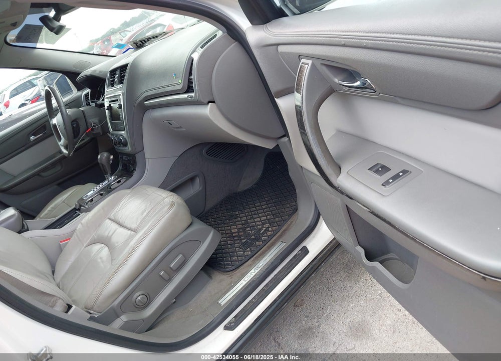 2015 GMC ACADIA VIN: 1GKKRRKD8FJ335081