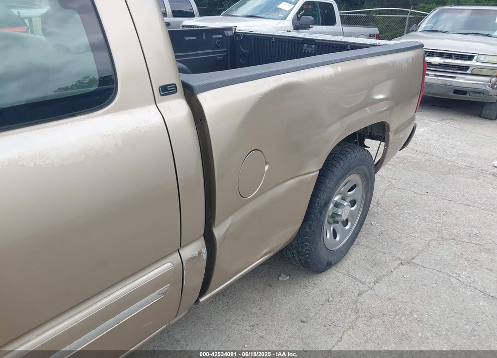 2005 CHEVROLET SILVERADO 1500 LS VIN: 2GCEC19VX51360616