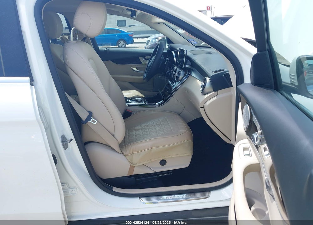 2019 MERCEDES-BENZ GLC CLASS VIN: WDC0G4JB1KV177093