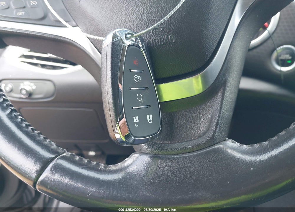 2018 CHEVROLET MALIBU VIN: 1G1ZD5ST3JF230221