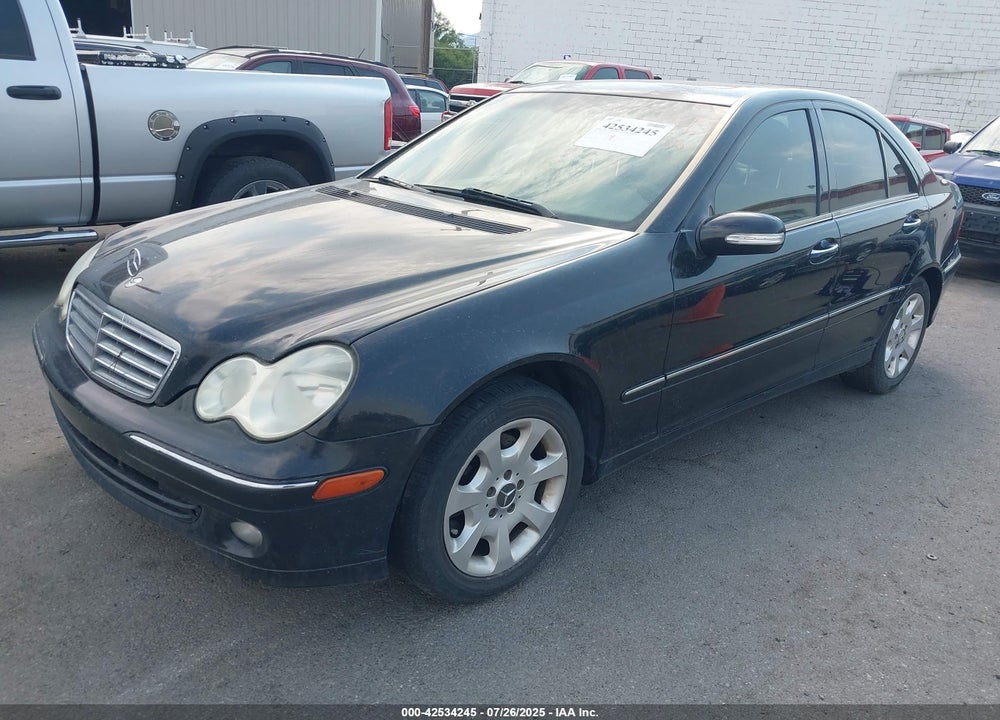 2005 MERCEDES-BENZ C 240 LUXURY 4MATIC VIN: WDBRF81JX5F637217