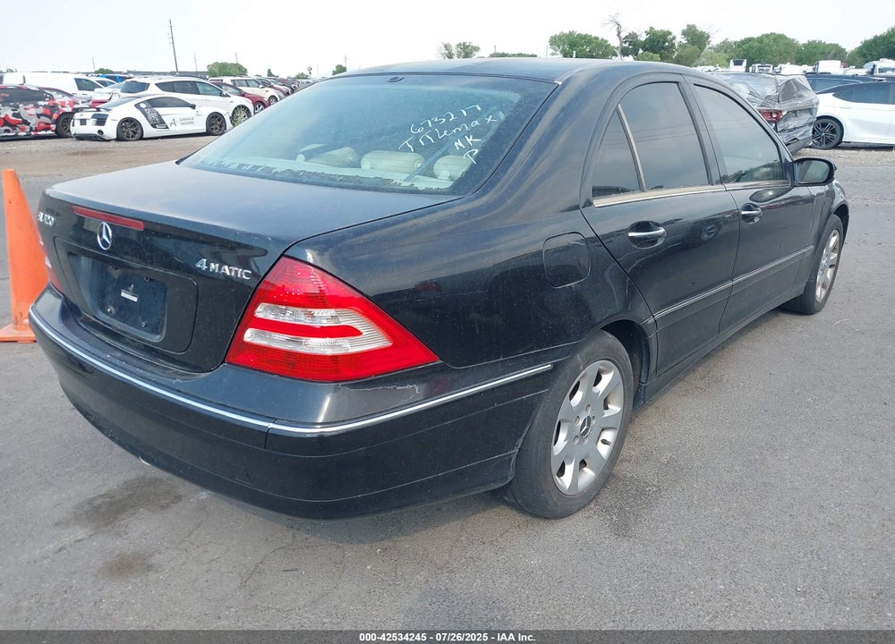 2005 MERCEDES-BENZ C 240 LUXURY 4MATIC VIN: WDBRF81JX5F637217