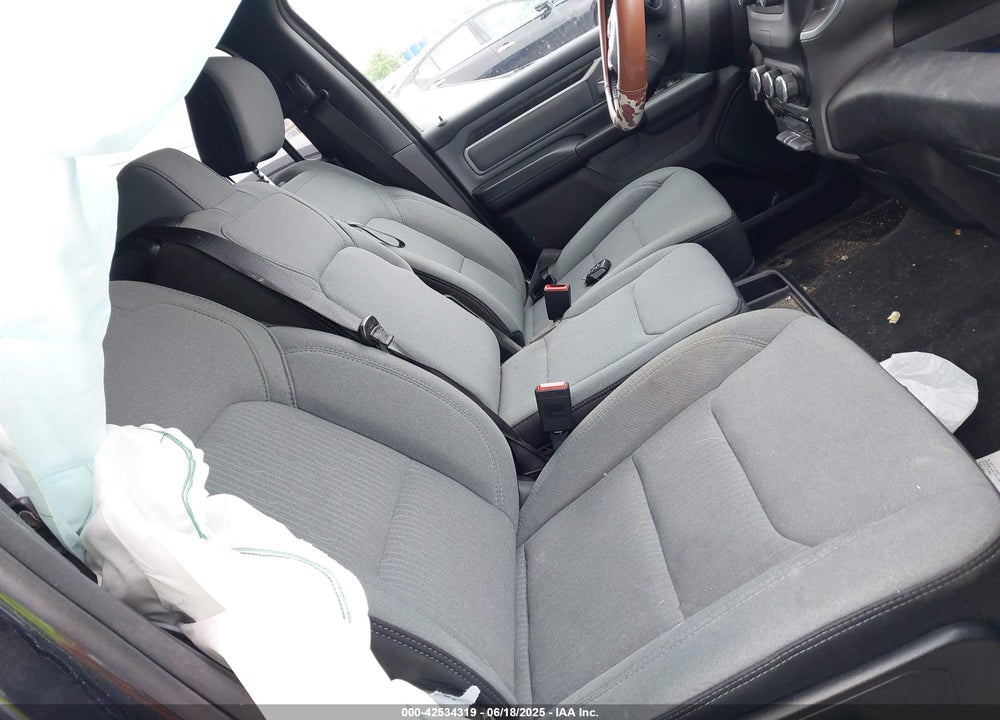 2021 RAM 1500 VIN: 1C6RRFFG7MN596101
