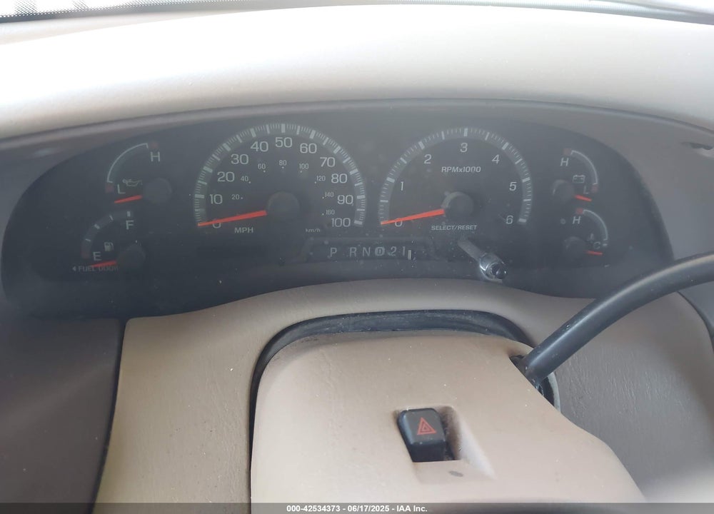 1999 FORD EXPEDITION EDDIE BAUER/XLT VIN: 1FMRU17L1XLA49732