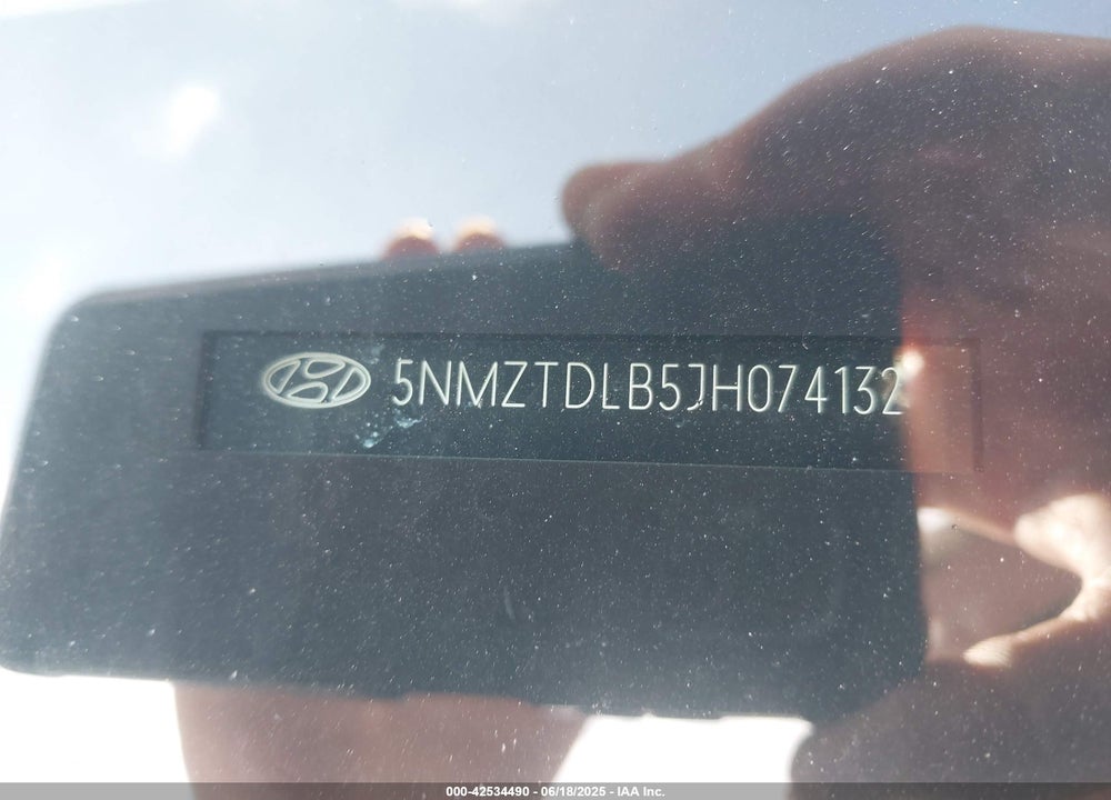 2018 HYUNDAI SANTA FE SPORT 2.4L VIN: 5NMZTDLB5JH074132