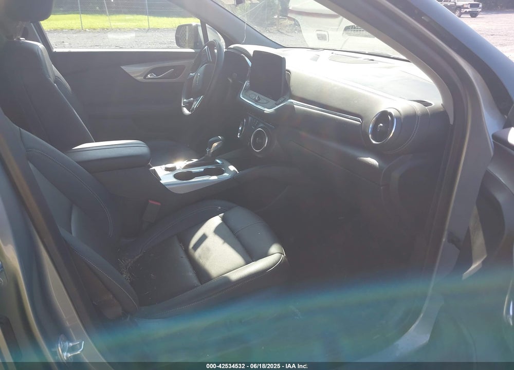 2024 CHEVROLET BLAZER VIN: 3GNKBDR47RS181725