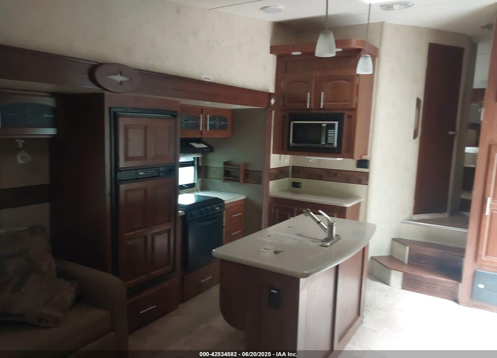 2013 FOREST RIVER FLAGSTAFF TRAVEL TRAILER VIN: 4X4FFLD28D1847588