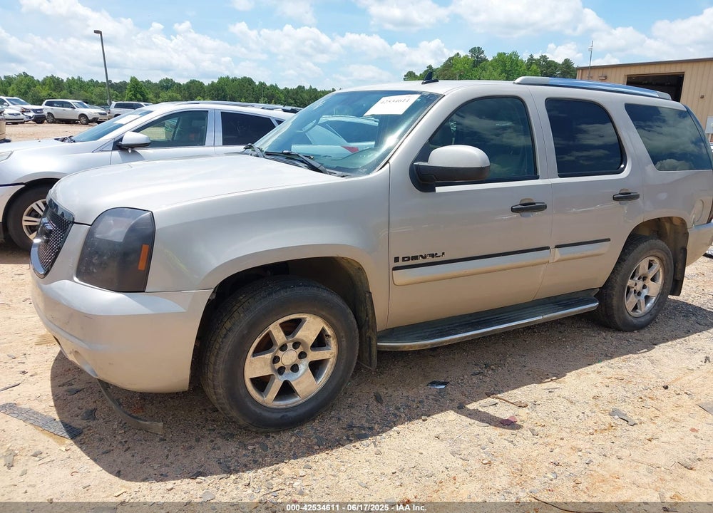 2007 GMC YUKON DENALI VIN: 1GKFK63817J270274