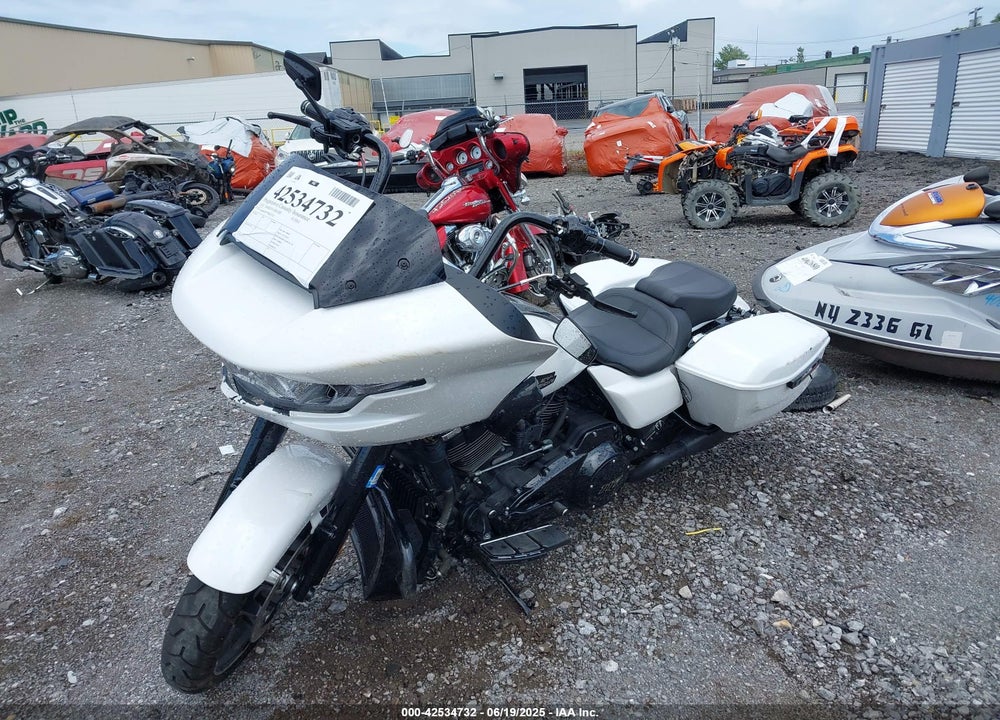 2024 HARLEY-DAVIDSON FLTRX VIN: 1HD1KH717RB603233