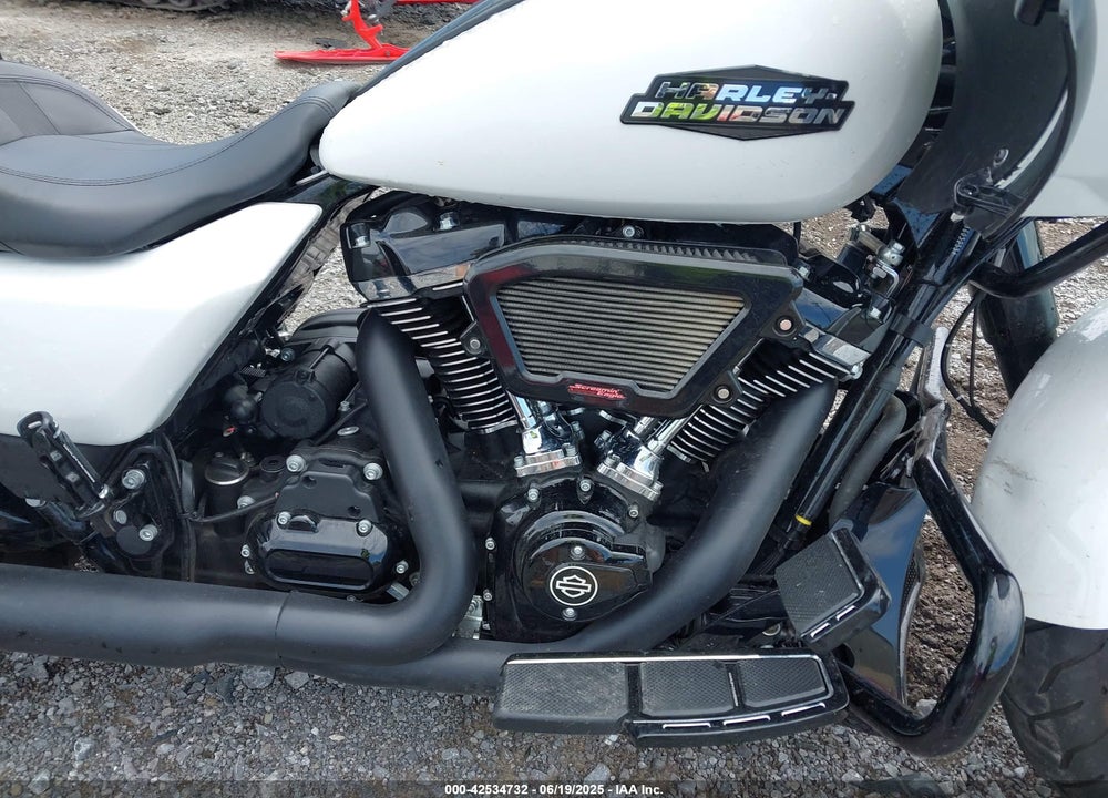 2024 HARLEY-DAVIDSON FLTRX VIN: 1HD1KH717RB603233