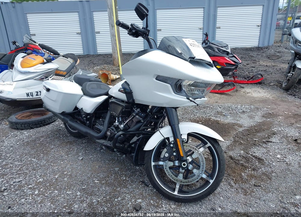 2024 HARLEY-DAVIDSON FLTRX VIN: 1HD1KH717RB603233