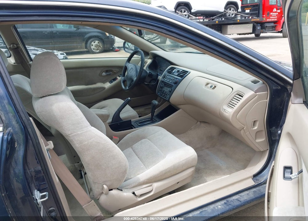 2000 HONDA ACCORD 2.3 EX VIN: 1HGCG3278YA009184