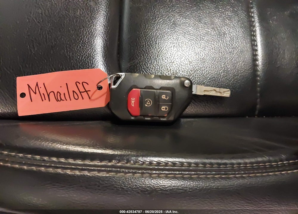 2019 JEEP WRANGLER UNLIMITED VIN: 1C4HJXEN8KW520136