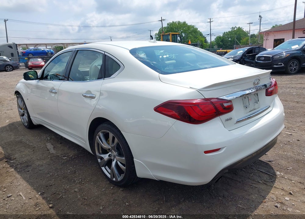 2019 INFINITI Q70 VIN: JN1BY1AR6KM585492