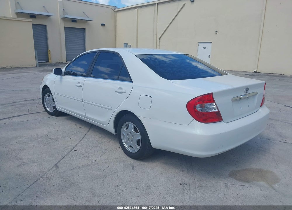 2002 TOYOTA CAMRY LE V6 VIN: 4T1BF32K42U007564