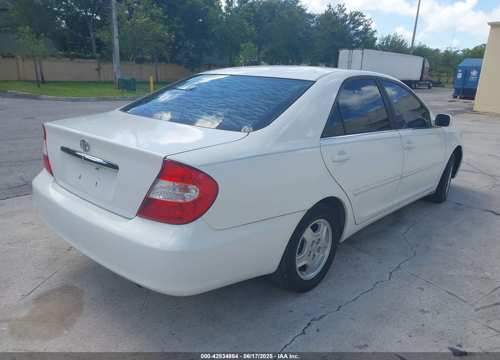 2002 TOYOTA CAMRY LE V6 VIN: 4T1BF32K42U007564