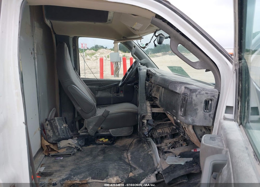 2020 CHEVROLET EXPRESS CUTAWAY WORK VAN VIN: 1HA3GSCG7LN013568