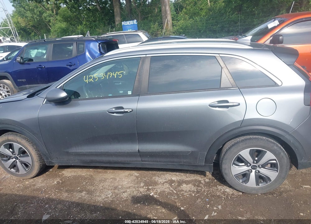 2018 KIA NIRO VIN: KNDCB3LC4J5138885