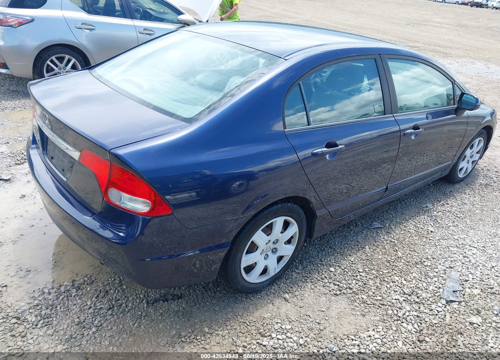 2011 HONDA CIVIC VIN: 19XFA1F57BE018831