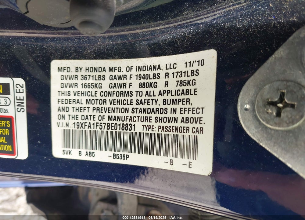 2011 HONDA CIVIC VIN: 19XFA1F57BE018831