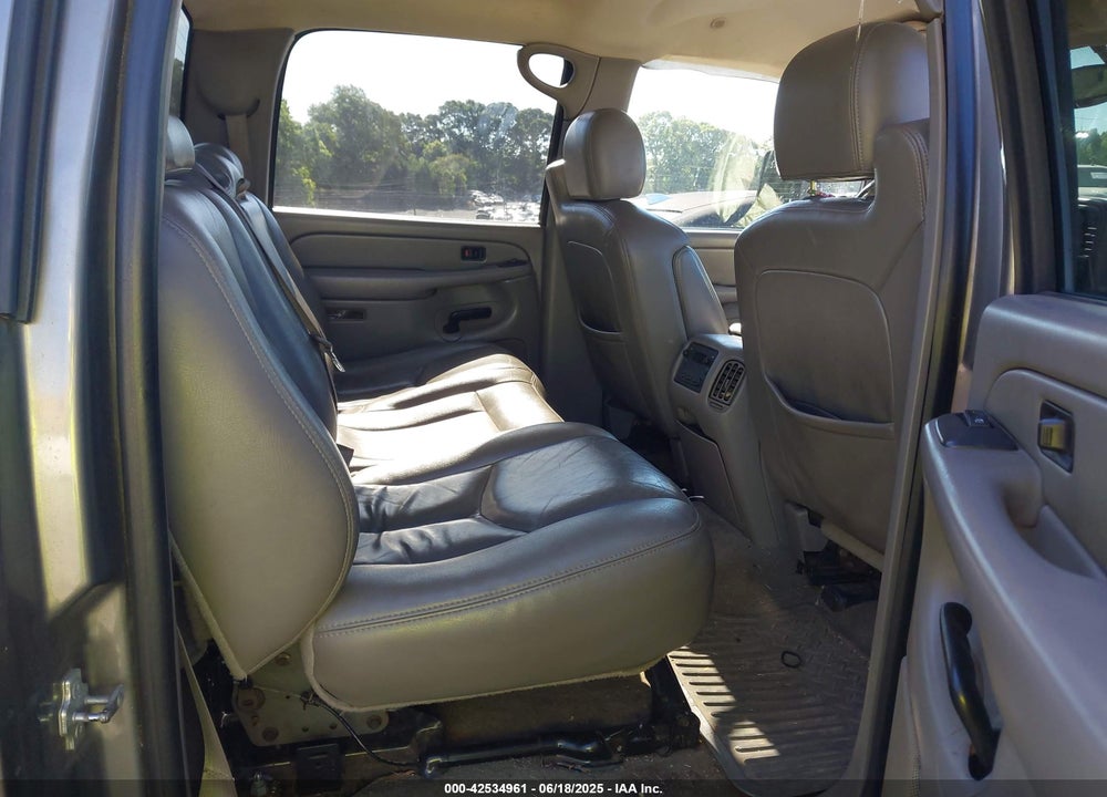 2006 CHEVROLET SILVERADO 2500HD VIN: 1GCHK23U66F262778