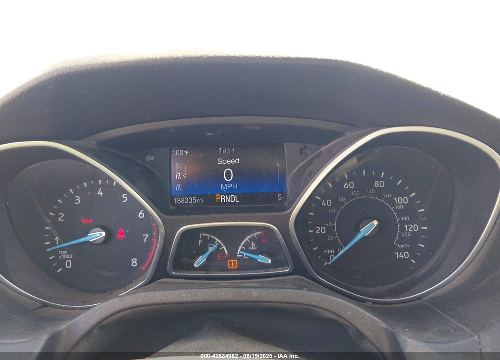 2016 FORD FOCUS VIN: 1FADP3K2XGL275435