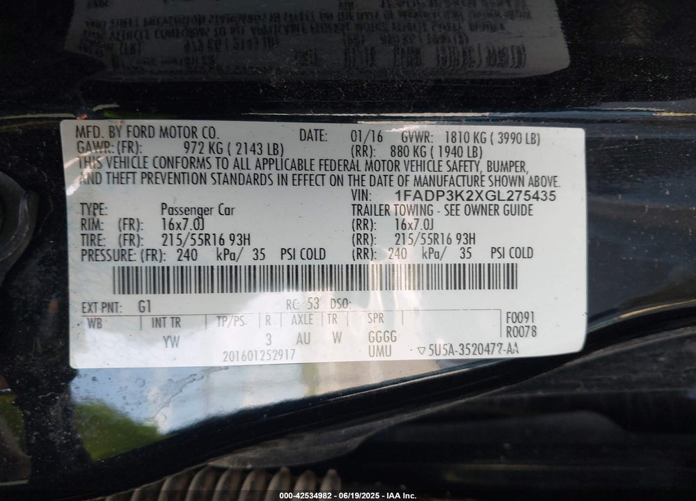 2016 FORD FOCUS VIN: 1FADP3K2XGL275435