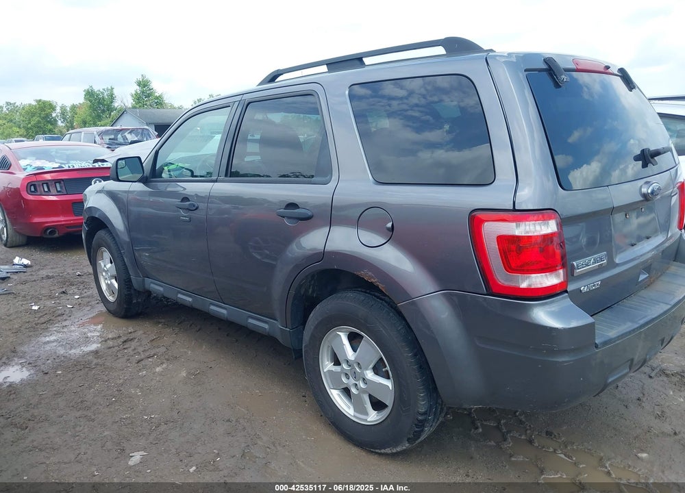 2011 FORD ESCAPE VIN: 1FMCU0D73BKA20318