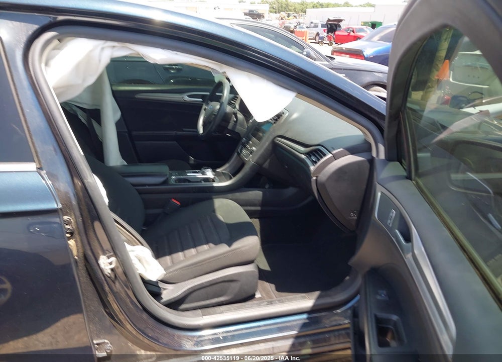 2020 FORD FUSION VIN: 3FA6P0HD9LR168789